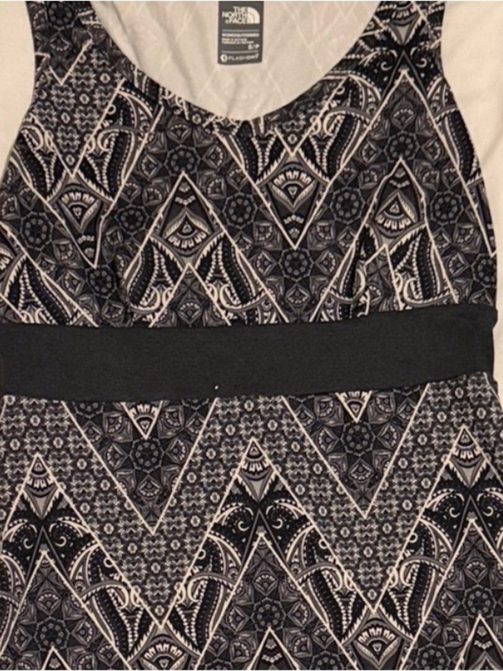 The North Face FlashDry Dress Small Black White Travel Athletic